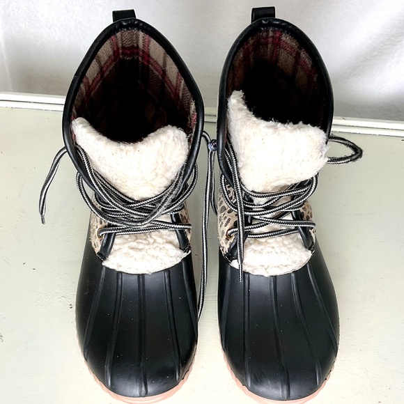 SIMPLY SOUTHERN Women's Tan Black Leopard Lace Up Rain Snow Duck Boots Size 7 - Picture 15 of 16